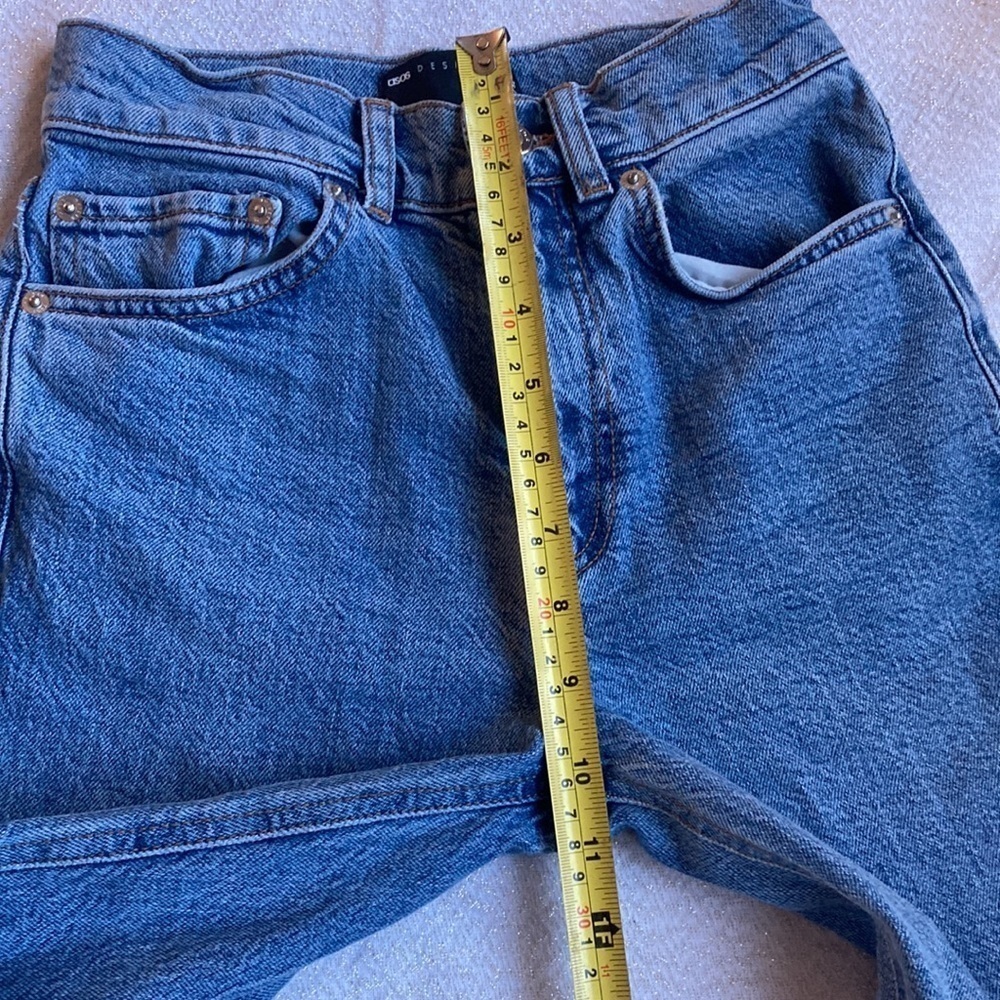 ASOS Design Straight Leg Raw Hem jeans Size 24/32 - Picture 6 of 7